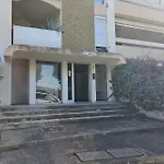 T2 With Shared Pool In * Saint-Mandrier-sur-Mer