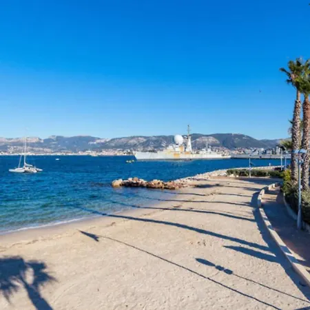 Apartment T2 With Shared Pool In